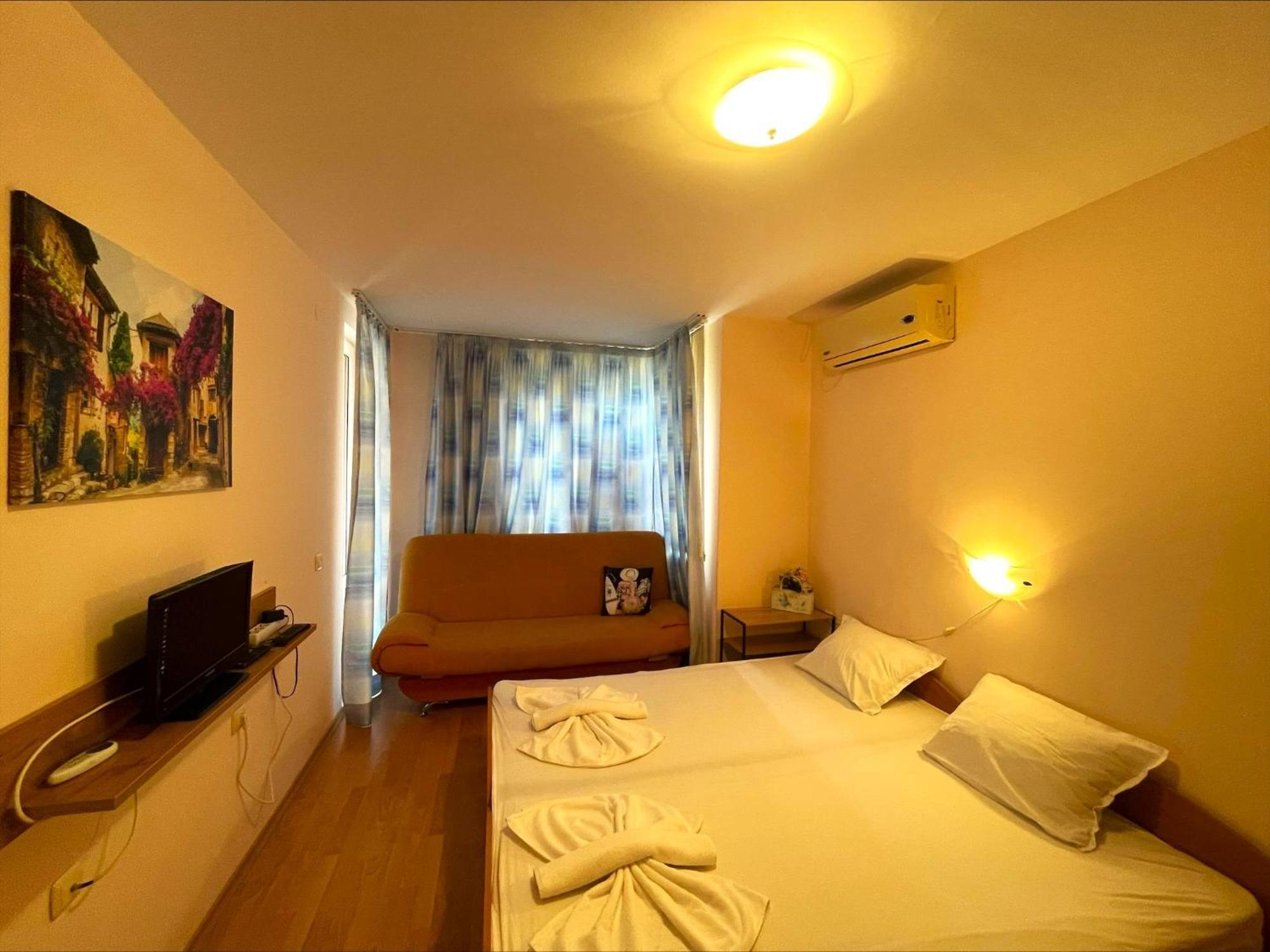 Holiday-Orchid Menada Apartments Sunny Beach Room photo